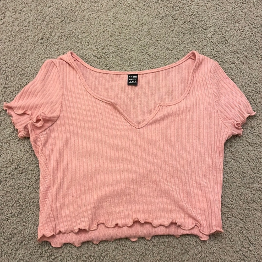 ⭐️2 FOR $10⭐️ Pink Crop Top